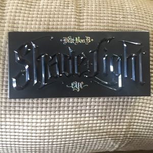 Kat von d shade & light glimmer palette